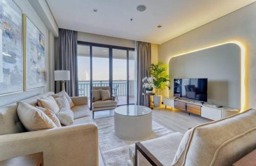 Palm Jumeirah Apartamento | Palm Paradise 1BR - Beachfront Escape with Pool, Gym, Parking & Balcony