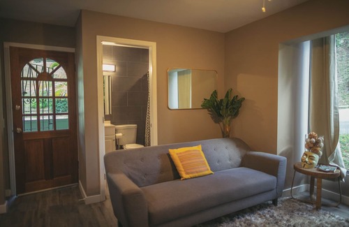 Estate Peters Farm Condominio | Palm Paradise - Modern 1-Bedroom