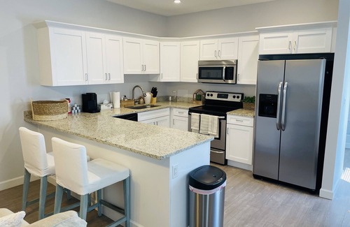 Southwest Apartamento | Palm Paradise Retreat; Minutes from Palm Beach
