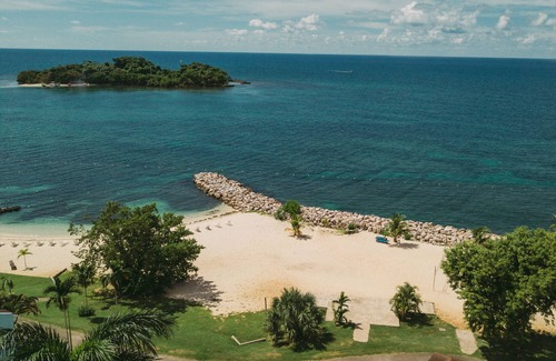 Orange Bay Casa | Palm Point - 2/2 Townhouse Steps from the Beach