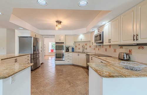 Palm River Estates Casa | Palm River Estate: Large Home w/;private pool and outdoor entertaining space overlooking river
