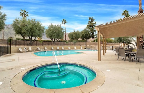 Racquet Club West Apartamento | Palm Springs Boho Bliss