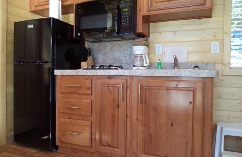 Palm Desert Complejo | Palm Springs Camping Resort Cabin 3