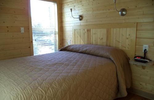 Palm Desert Complejo | Palm Springs Camping Resort Cabin 3