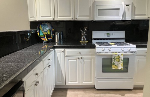 Baristo Condominio | PALM SPRINGS CENTRAL - Stylish 2 Bed 2 Bath Condo in the heart of Palm Springs