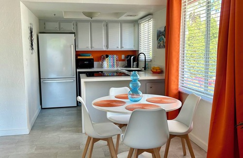 Baristo Condominio | Palm Springs Desert Dream, updated 1 BR condo, comfortable, retro-feel appeal