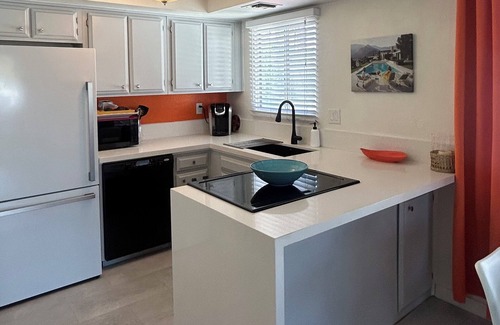 Baristo Condominio | Palm Springs Desert Dream, updated 1 BR condo, comfortable, retro-feel appeal