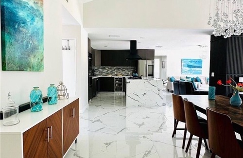 Sunrise Vista Chino Casa | Palm Springs Getaway Experience / 4 beds 3 baths / Pool+Spa+Yard+Furnished
