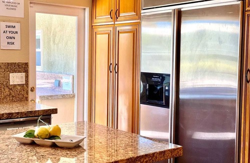 Baristo Casa | Palm Springs Oasis! Private, spacious, pool, spa, sauna shower!