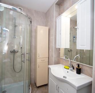 Velji Vinogradi Apartamento | Palm street apartment near Dukley beach