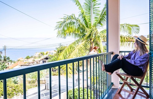 Ponta Delgada Chalet De Esquí | Palm Tree House by Madeira Sun Travel