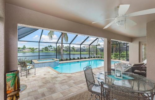 Beachwalk Isles Casa | Palm Tree Paradise