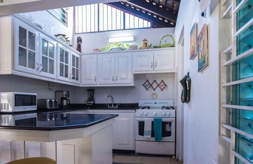 Silver Sands Cabaña | Palm Villa - Duncans Bay, Trelawny - La escapada perfecta.