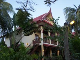 Rawai Complejo | Palm Village