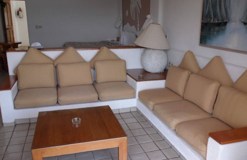 Manzanillo Condominio | Palma Real Ocean View Jr Suite
