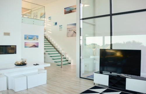 Lagos Villa | Palmares Beach, Golf & Dream