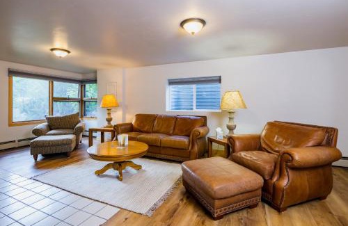Glenwood Springs Casa | Palmer House