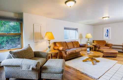 Glenwood Springs Casa | Palmer House