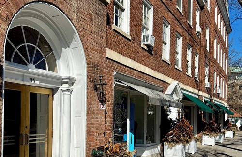 Princeton Apartamento | Palmer Square Studio in Downtown Princeton—Directly Across from University!