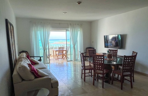 Cap Cana Marina Apartamento | Palmera Ocean front 2 Bd