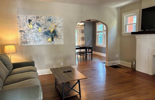 Roselawn Finance Casa | Palmetto 2 Bed Family House in Cincy near Oakley