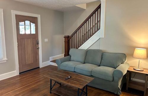 Roselawn Finance Casa | Palmetto 2 Bed Family House in Cincy near Hyde Park
