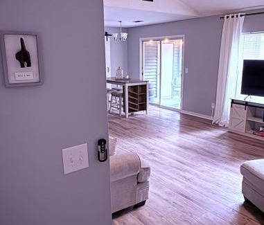 North Charleston Apartamento | Palmetto Porch Retreat