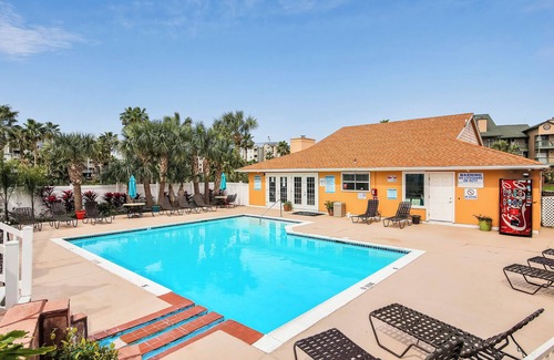 Galveston Condominio | Palms at Cove View 1303 - Relaxing Palms