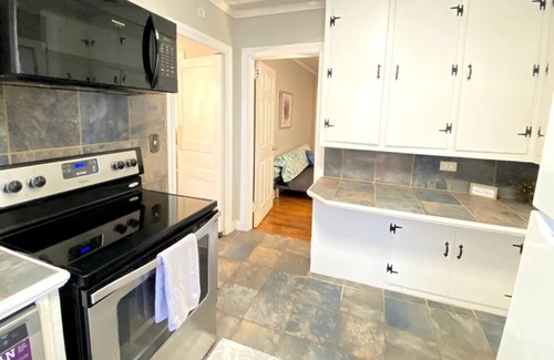Hattiesburg Casa | Palms Midtown Getaway, Great Location!