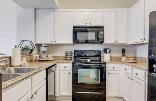 Indian Bayou Condominio | Palms Paradise 1809 - Stunning Views and Amenities