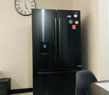 Lilongwe Apartamento | Palms & Pebbles Home