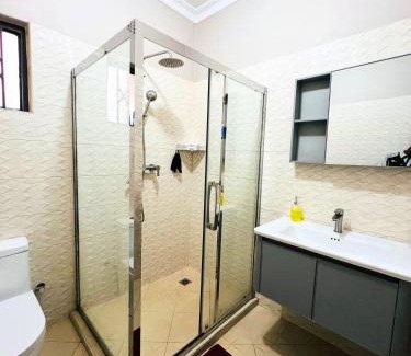 Lilongwe Apartamento | Palms & Pebbles Home