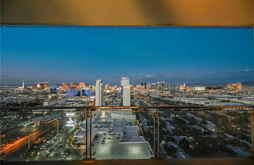 Las Vegas Apartamento | Palms Place Hotel StripView with Open Balcony -33