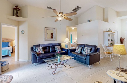 Ridgewood Lakes Casa | Palmside Joy | House in Davenport with tennis, private pool, lake view & AC