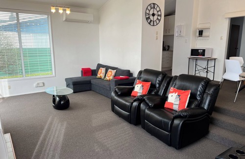 Palmerston North Casa | Palmy Hideaway - Dog Friendly
