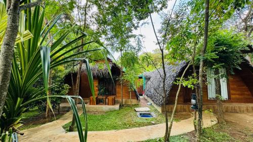 Sigiriya Hotel | Palmyra Nature Resort Sigiriya