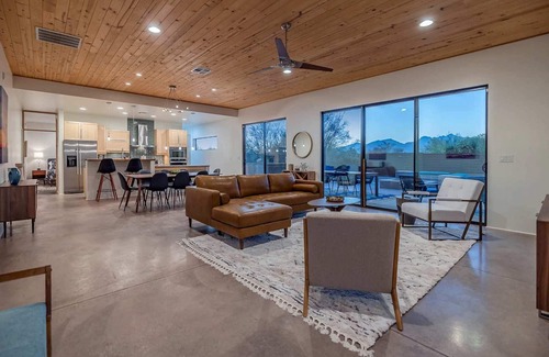 Tucson Casa | Palo Verde Velo -Modern Living in Old World Tucson