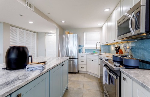 Ormond-by-the-Sea Condominio | Paloma Penthouse: Oceanfront Breeze and Elevated Ease