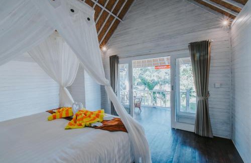 Ceningan Island Hotel | Paluh Beach Huts