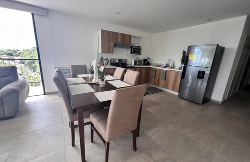 San Salvador Condominio | Panamericana: Cozy 3-bedroom Condo with 4 ACs one in each room. WIFI included.