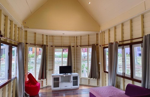 Thong Krut Hotel | Panasak Resort