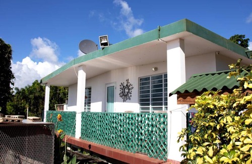 Lomas Casa | Pancho's Paradise - Rainforest Guesthouse with Pool, Gazebo and View