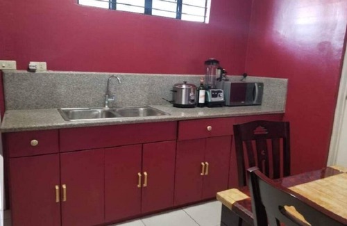 Laoag Casa | Pancho Villa Roomy 2 bedroom house large enclosed yard 3 min from Robinson Mall!