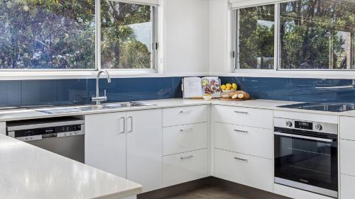 Yamba Casa | Pandanus - Spacious Waterfront Escape
