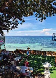 Dauis Villa | Panglao paradise white beach villa