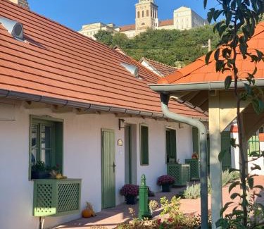 Pannonhalma Apartamento | Pannonhalma Várlak Vendégház Demeter Lak