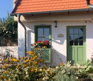 Pannonhalma Apartamento | Pannonhalma Várlak Vendégház Demeter Lak
