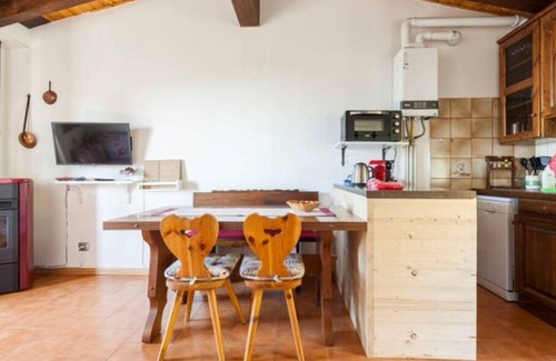 Grone Apartamento | Panorama 1200, in the Heart of the San Fermo Hills