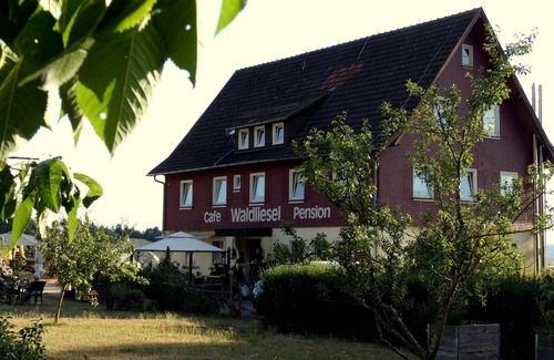 Hallwangen Apartamento | Panorama double room with shower and WC, approx. 15sqm