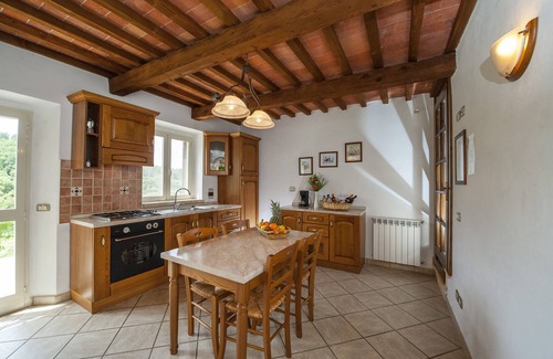 Massa Marittima Apartamento | Nuevo apartamento para 4 personas en el corazón de la Toscana "Il Girasole"
